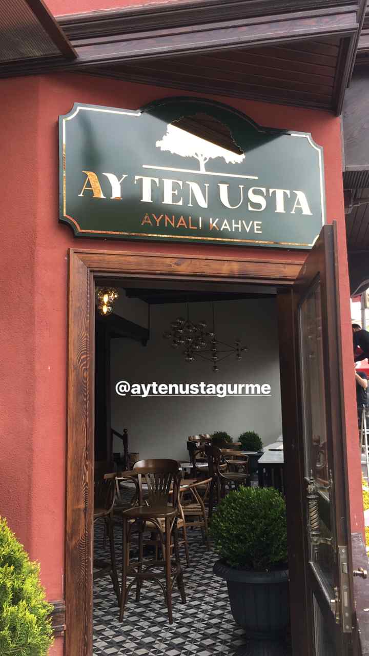 Ayten Usta Aynalı Kahve